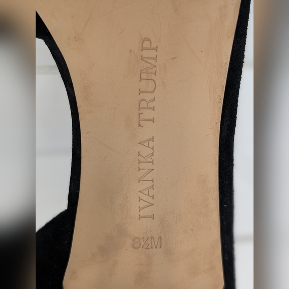 Ivanka Trump Britta D'Orsay Leather Black Women's Suede 3" Heel Size 8.5M /1W-9A - Picture 16 of 17